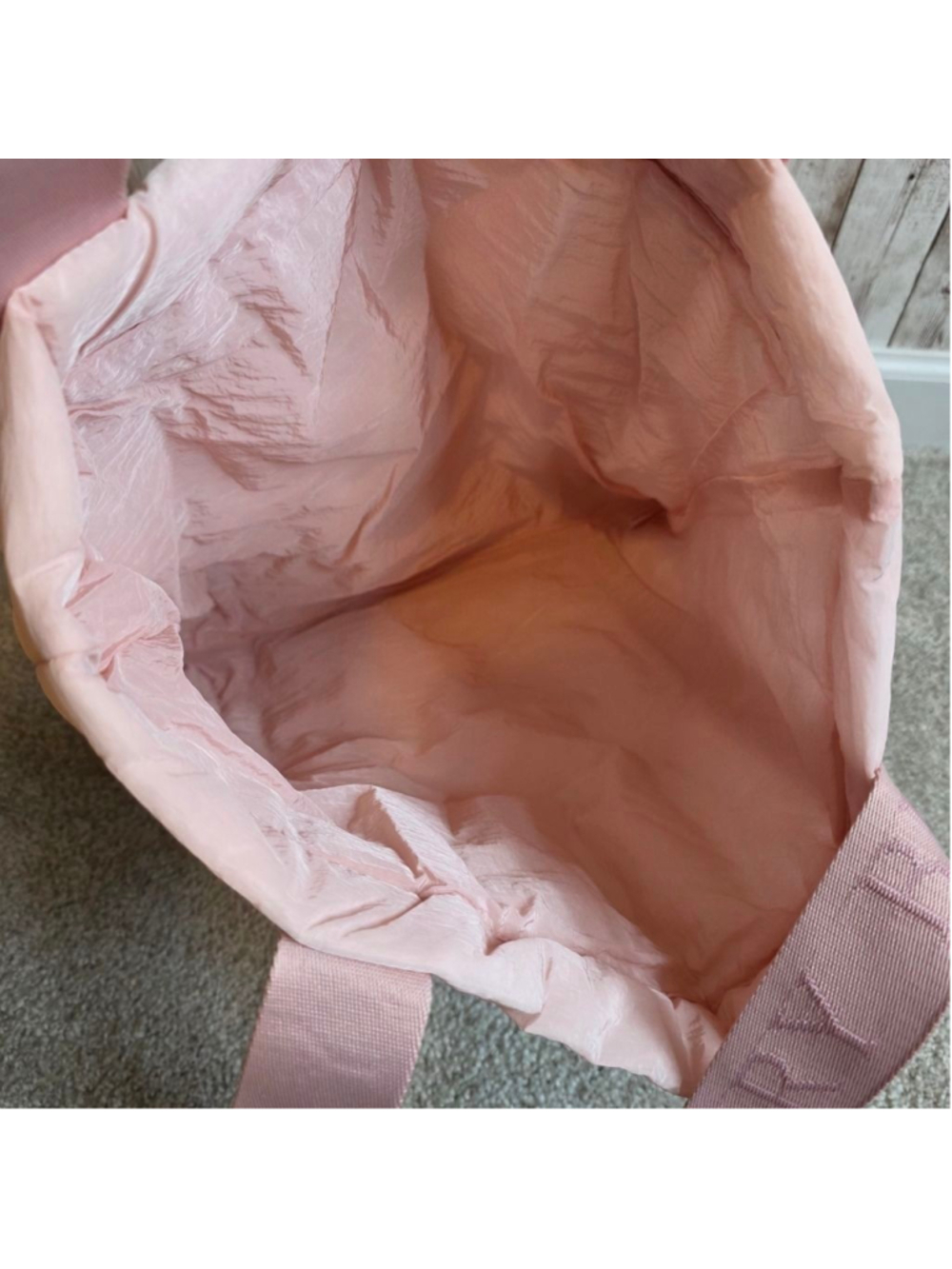 Burberry Light Pink Tote Bag NWOT - Picture 8 of 9